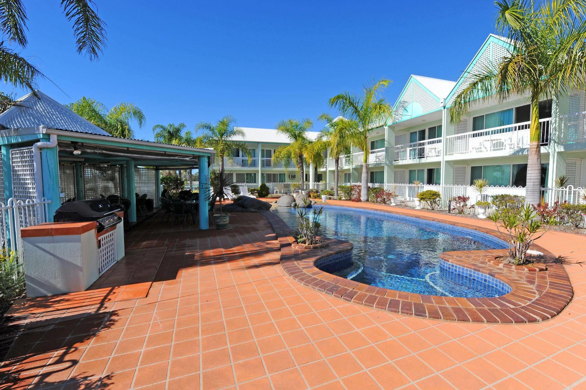 Reef Adventureland Motor Inn Tannum Sands Luaran gambar