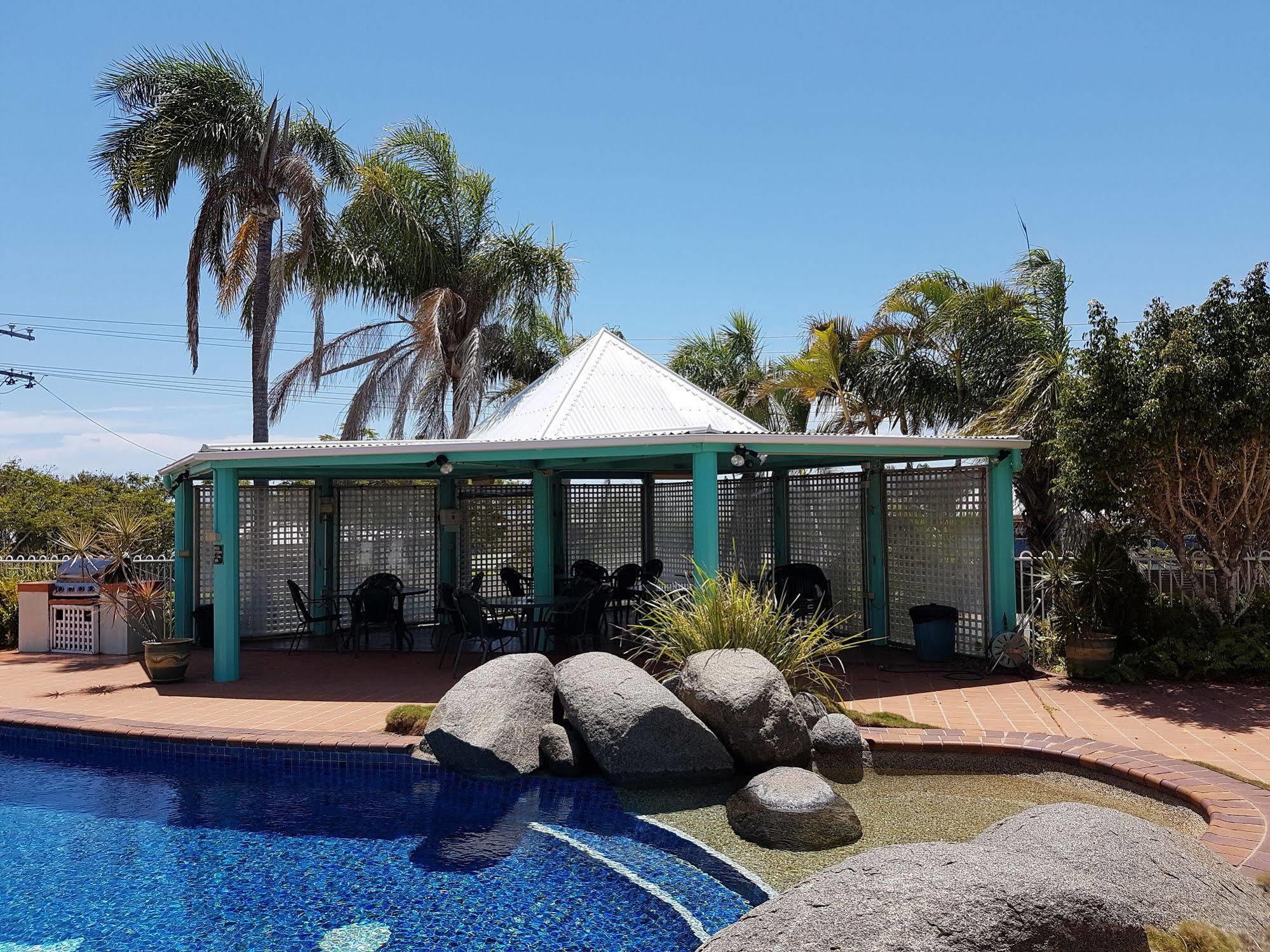 Reef Adventureland Motor Inn Tannum Sands Luaran gambar